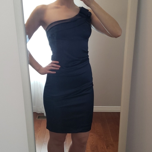 Worn once! Le chateau- Formal dress NWOT - Picture 10 of 16